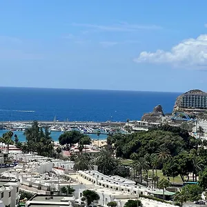  Apartment Seaview Oasis: Puerto Rico With Pool And Parking